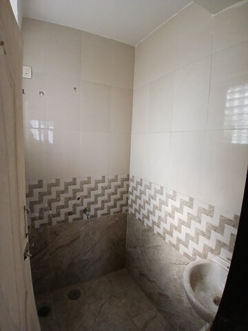 Bathroom in 1 BHK Apartment at Goregaon West – for Rent