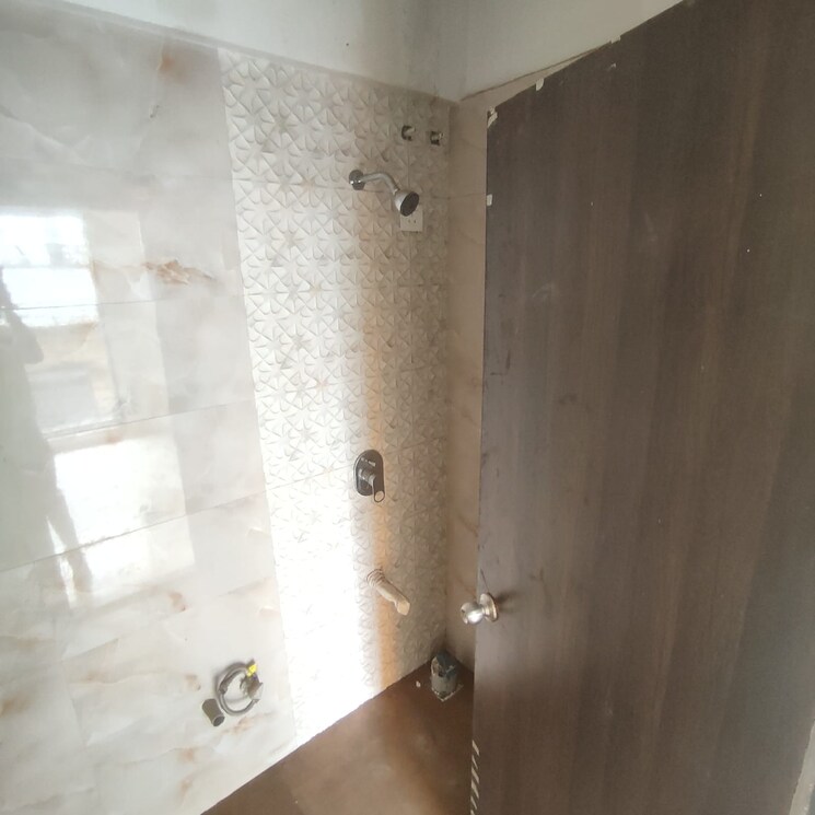 Bathroom, re-form-delta-house 1 Bedroom 409 Sq.Ft. Apartment In Goregaon East Mumbai 8813112