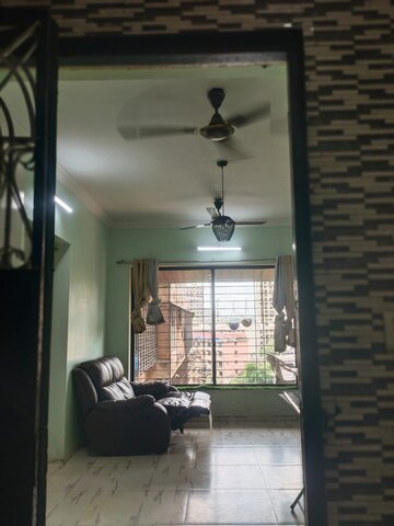 Furnished Amenities in 2 BHK Apartment at Royal Palms Garden View, Goregaon East – for Rent