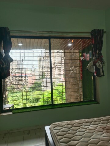 Room in 2 BHK Apartment at Royal Palms Garden View, Goregaon East – for Rent