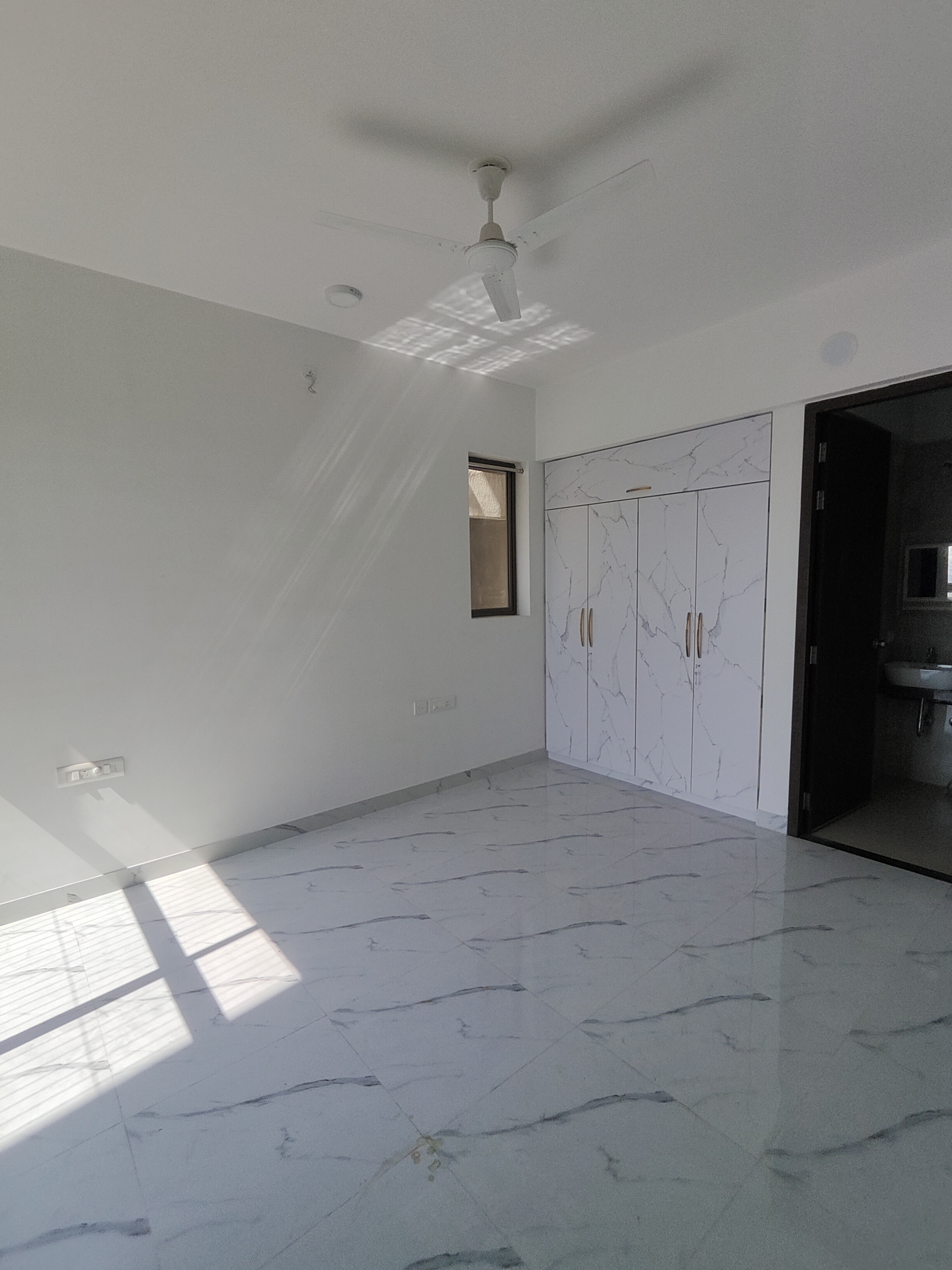 2 BHK + Pooja Room,Servant Room,Study Room,Extra Room Apartment For Rent in Raymond Ten X Era
