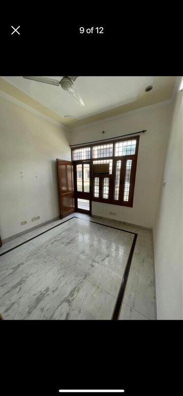 2 BHK Builder Floor For Rent in Sector 22
