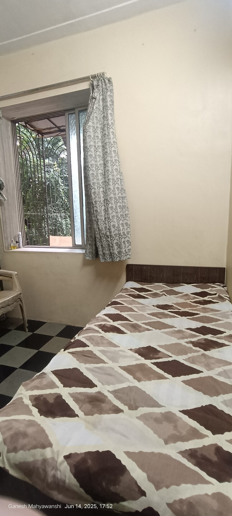 Bedroom, adarsh-nagar-society 1 RK 225 Sq.Ft. Apartment In Worli Mumbai 8813136