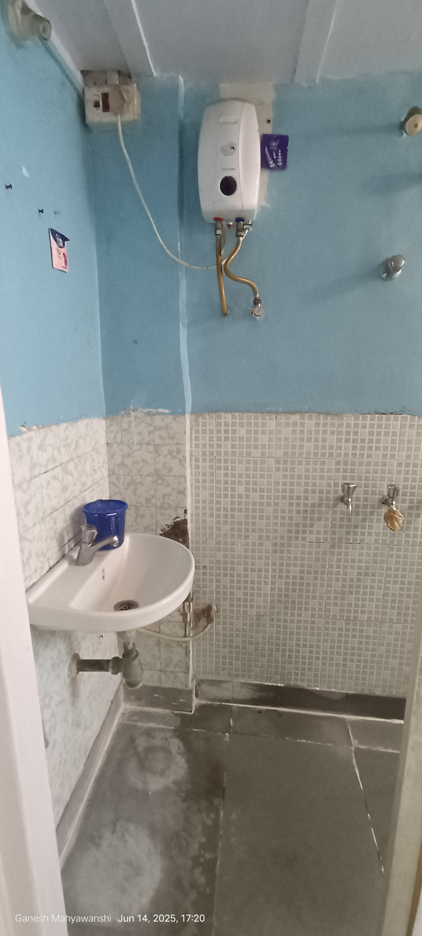 1 Rk+ Pooja Room Apartment For Rent in Adarsh Nagar Society