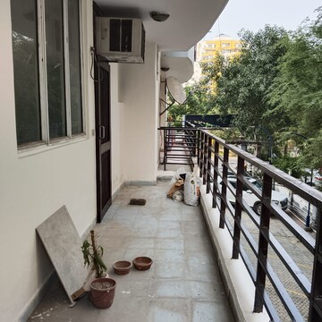 Balcony in 2 BHK Apartment at Shri Ram Plaza Vaishali, Vaishali Sector 4 – for Rent