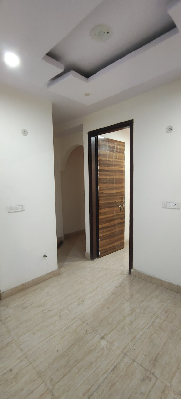 Room, dwarka mor 1 Bedroom 400 Sq.Ft. Builder Floor In Dwarka Mor Delhi 8813175