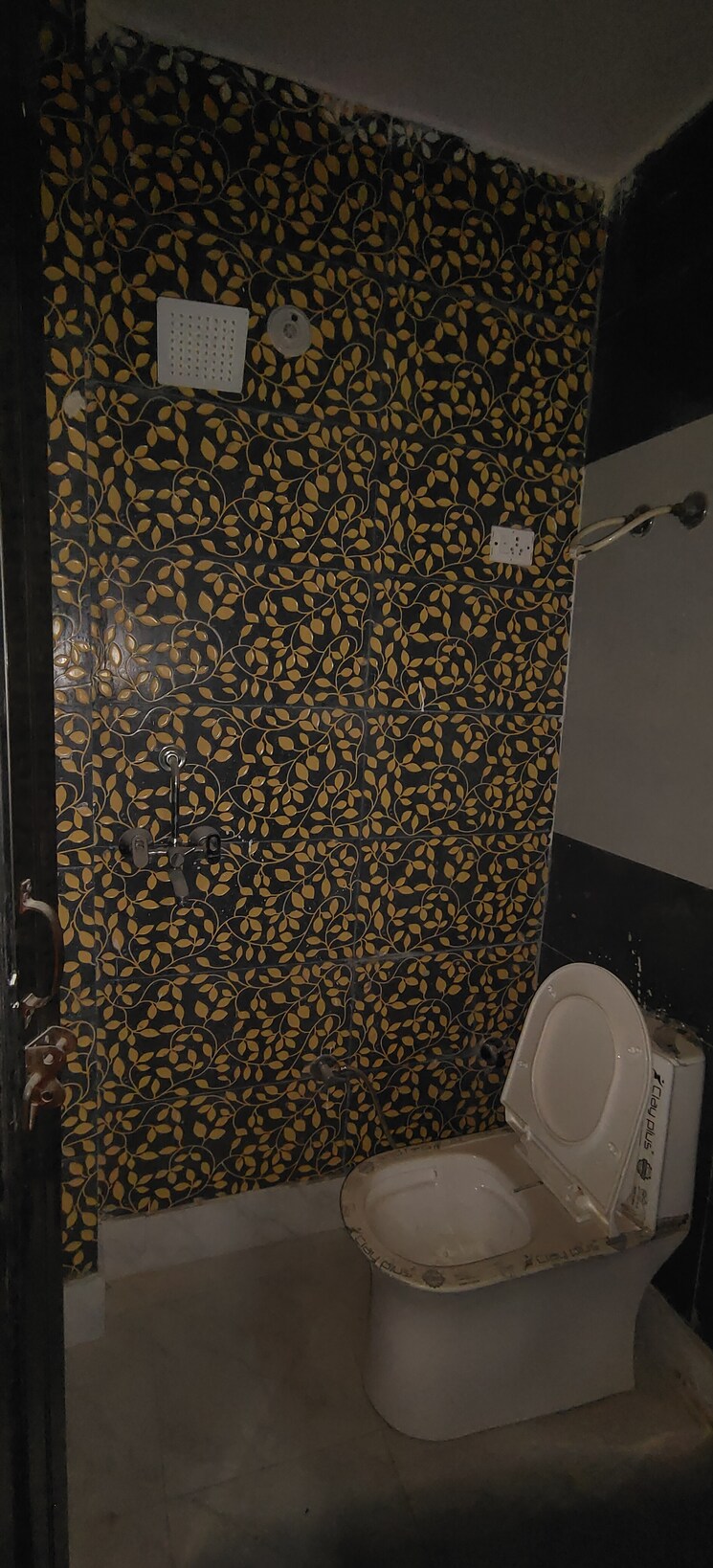 Bathroom, dwarka mor 1 Bedroom 400 Sq.Ft. Builder Floor In Dwarka Mor Delhi 8813175