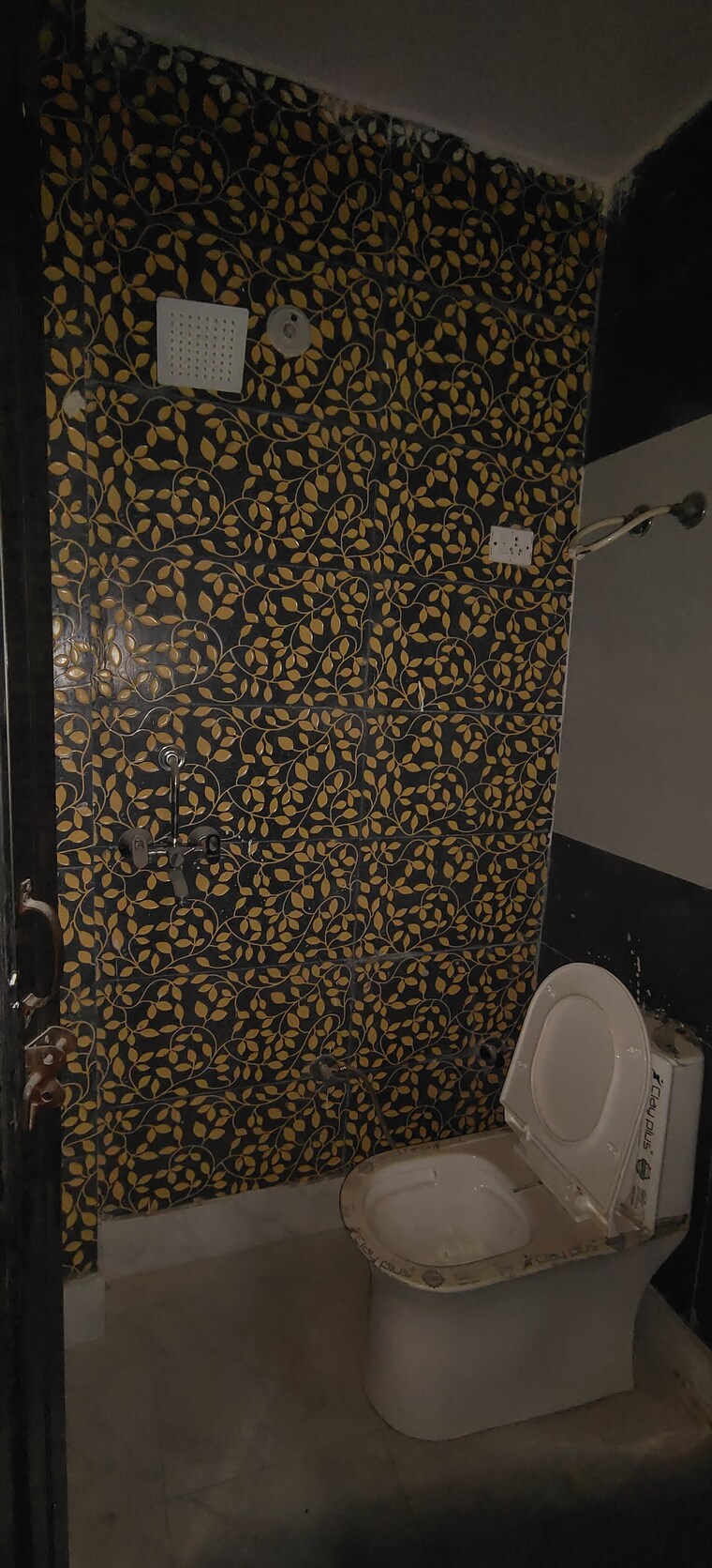 Bathroom, dwarka mor 1 Bedroom 400 Sq.Ft. Builder Floor In Dwarka Mor Delhi 8813175