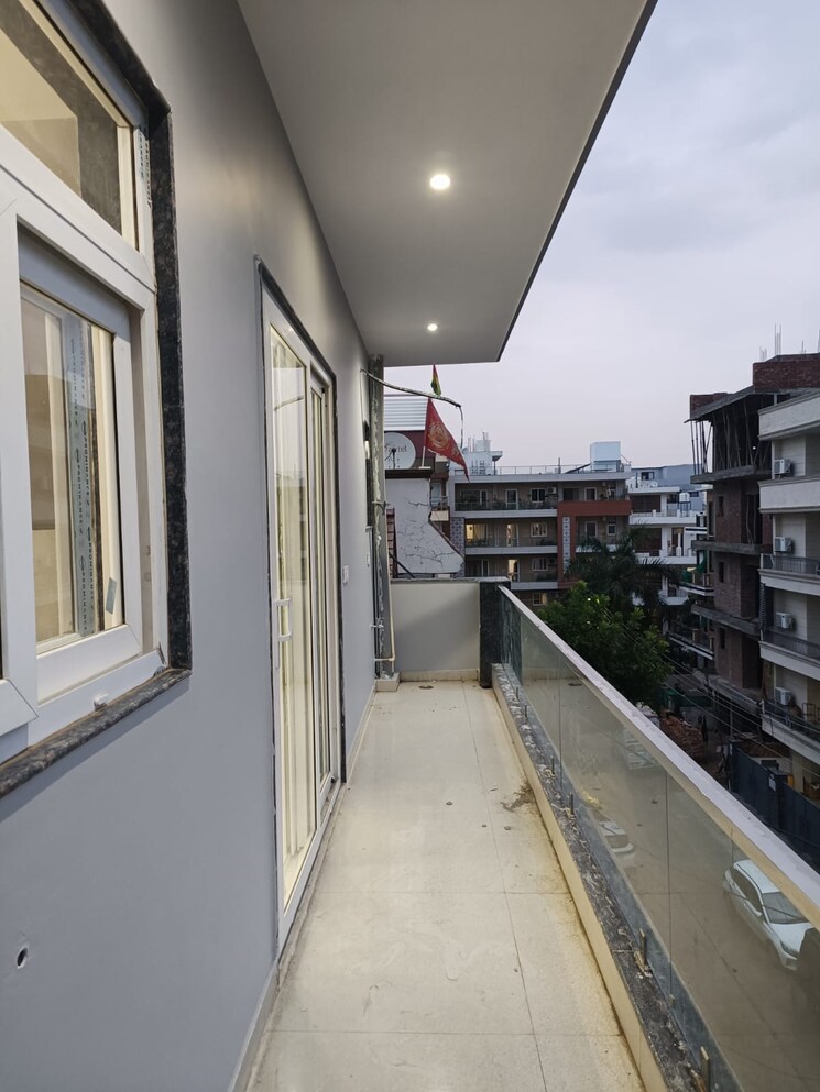 Balcony, ireo-the-corridors 3.5 Bedroom 1920 Sq.Ft. Apartment In Sector 67a Gurgaon 8813179