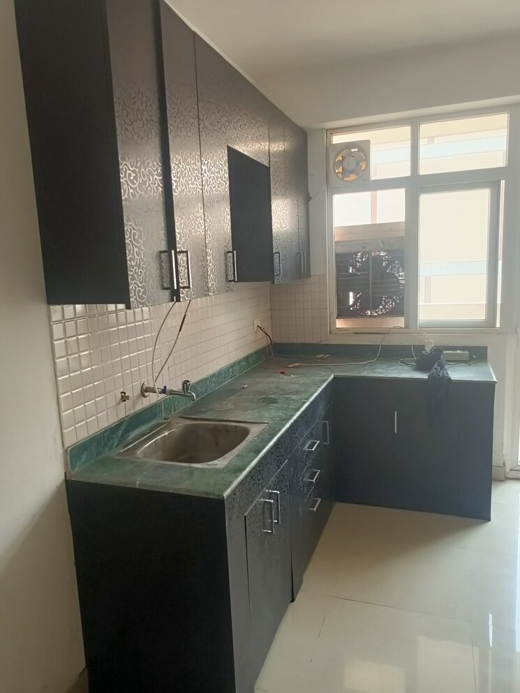 Kitchen, breez-global-heights 2 Bedroom 700 Sq.Ft. Apartment In Sohna Sector 33 Gurgaon 8813187