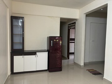 Room in 2 BHK Apartment at Prime Square, Pimple Saudagar – for Rent