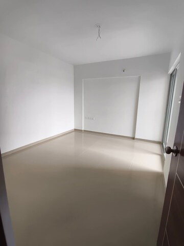 Room in 3 BHK Apartment at Mayur Colony – for Rent