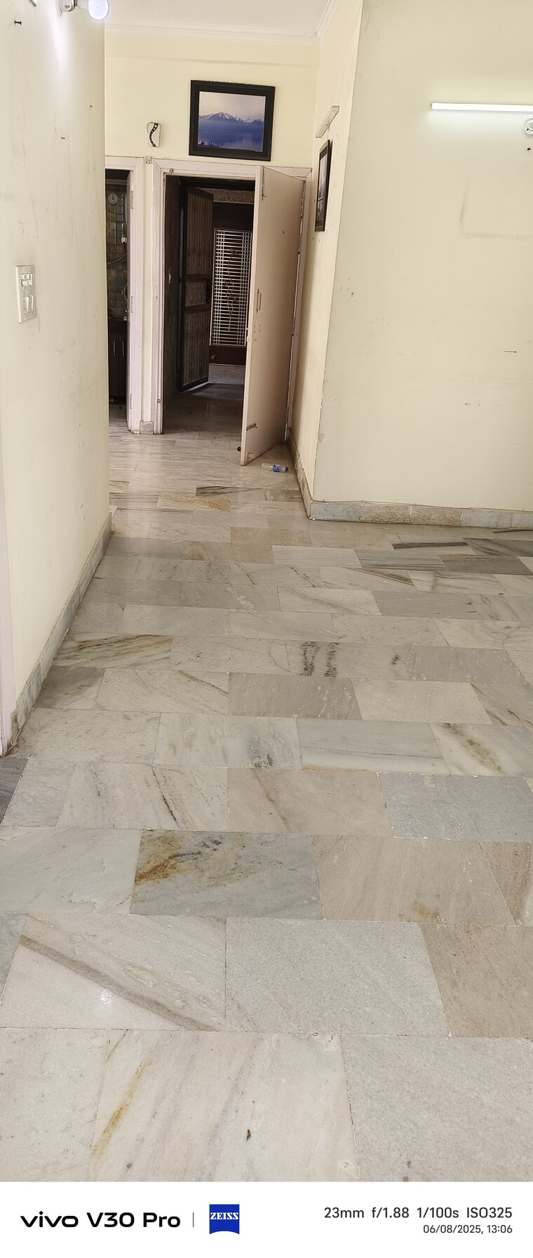 Room, abhinav-apartments 3 Bedroom 1350 Sq.Ft. Apartment In Vasundhara Enclave Delhi 8813221