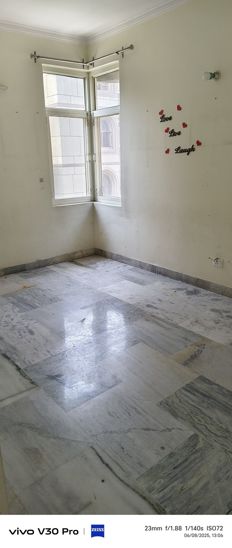 Room, abhinav-apartments 3 Bedroom 1350 Sq.Ft. Apartment In Vasundhara Enclave Delhi 8813221