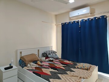 Bedroom in 2 BHK Apartment at Kurla East – for Rent