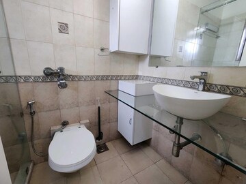 Bathroom in 4 BHK Apartment at Chaitanya Tower, Prabhadevi – for Rent