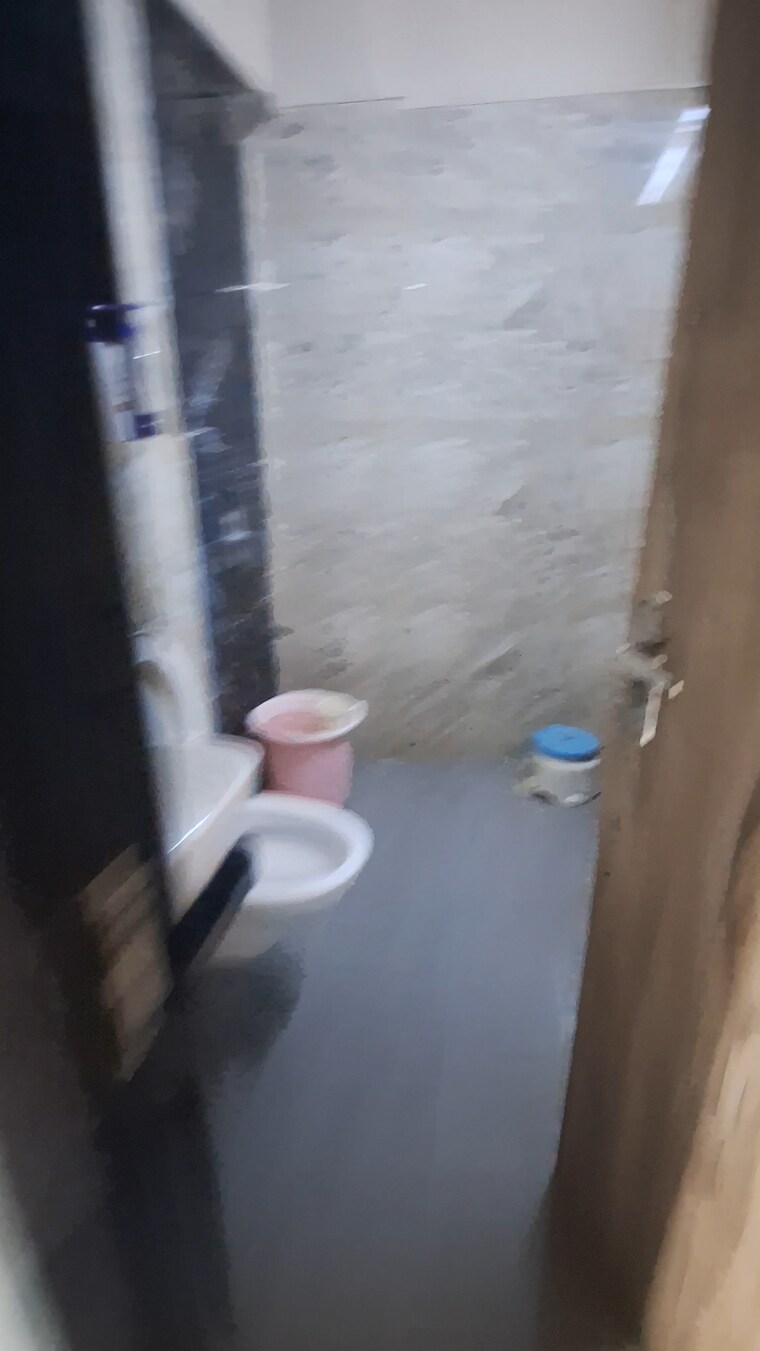 Bathroom, santacruz east 3 Bedroom 1250 Sq.Ft. Apartment In Santacruz East Mumbai 8813277