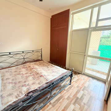 Balcony in 2 BHK Builder Floor at RWA Apartments Sector 108, Sector 108 – for Rent