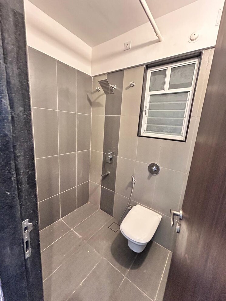 Bathroom, yashwin-orizzonte 2.5 Bedroom 1300 Sq.Ft. Apartment In Kharadi Pune 8813326