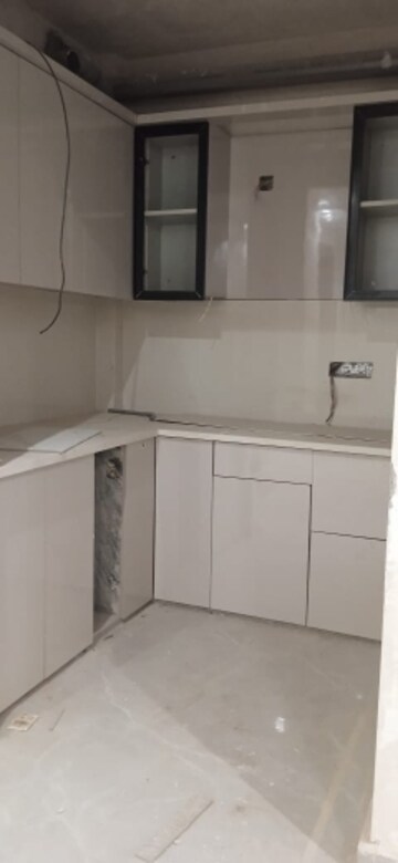 Kitchen in 2 BHK Builder Floor at Mahavir Enclave 1 – for Sale
