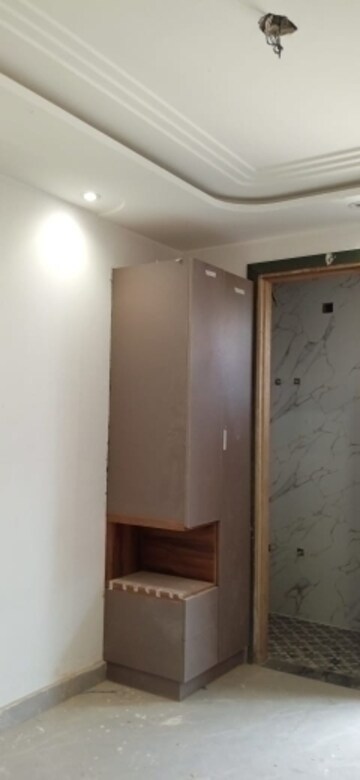 Room in 2 BHK Builder Floor at Mahavir Enclave 1 – for Sale