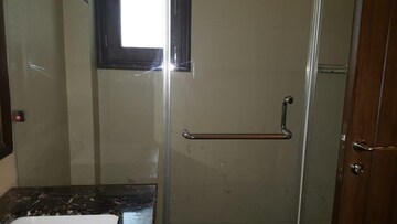 Furnished Amenities in 3 BHK Builder Floor at Saket – for Rent