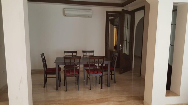 Gym, saket 3 Bedroom 300 Sq.Yd. Builder Floor In Saket Delhi 8813370