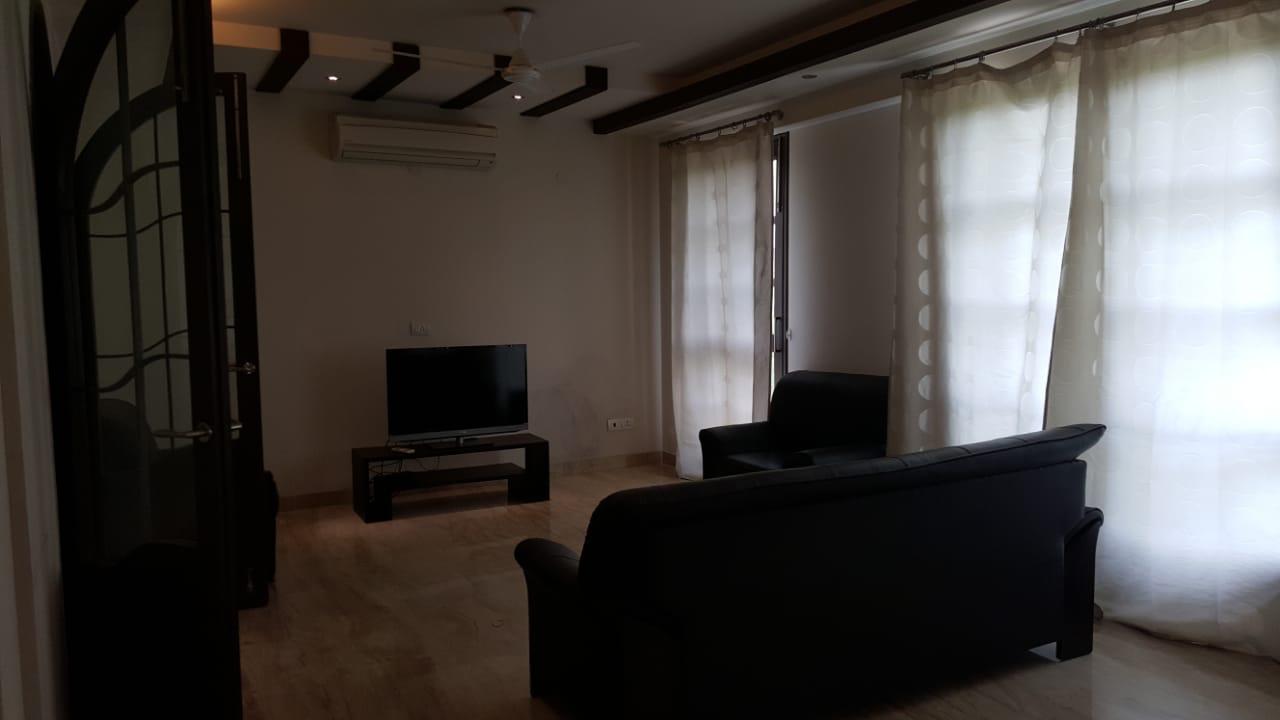 3 BHK + Servant Room Builder Floor For Rent in Saket