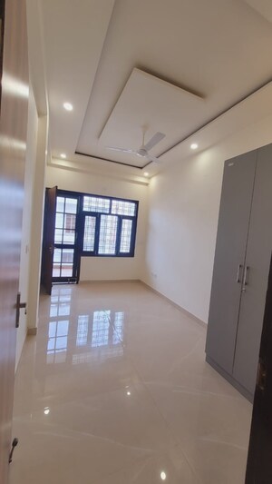 Room in 3 BHK Villa at Canal Road – for Sale