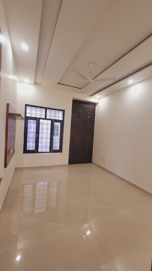 Room in 3 BHK Villa at Canal Road – for Sale