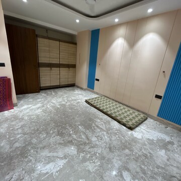 Living Room in 3 BHK Builder Floor at South Extension I – for Rent