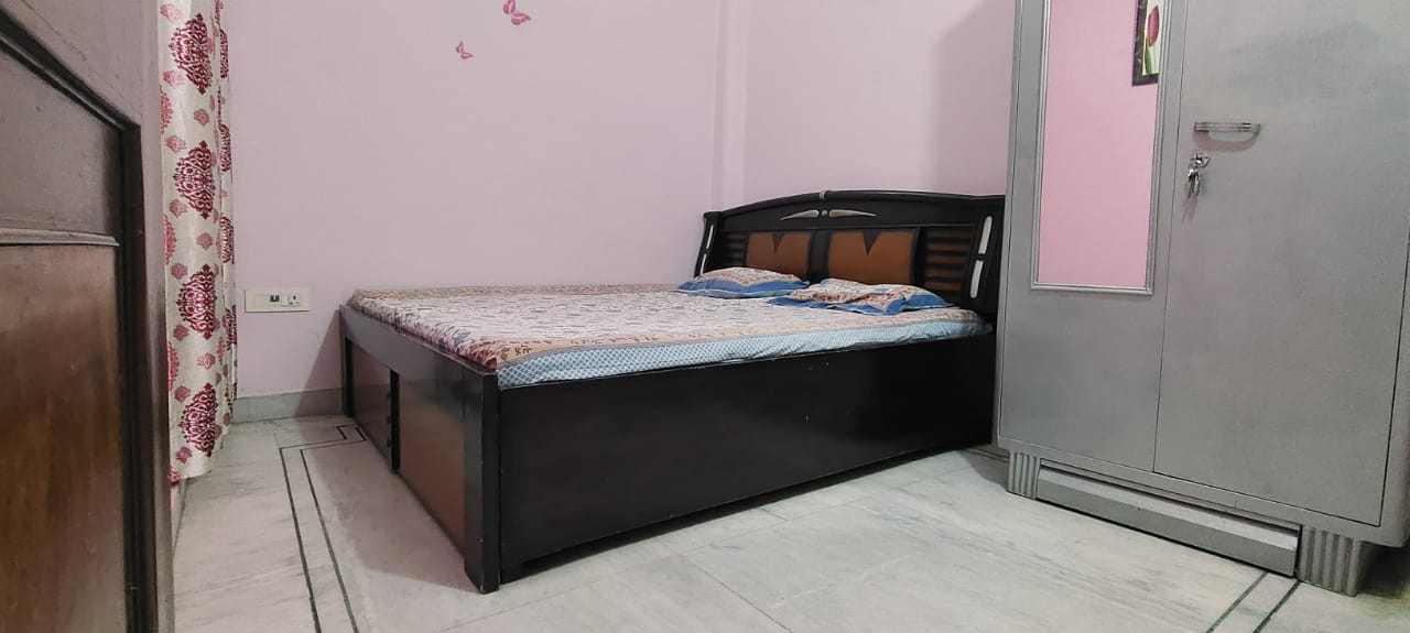 2 BHK Builder Floor For Rent in Rohini