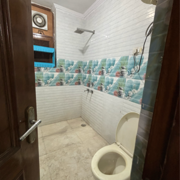 Bathroom in 1 BHK Builder Floor at Malviya Nagar – for Rent