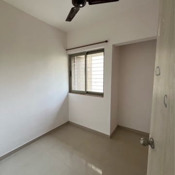Room in 1.5 BHK Apartment at Lodha Casa Rio, Nilaje N V – for Sale