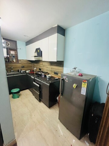 Master Bedroom in Studio Builder Floor at Sector 40 – for Rent
