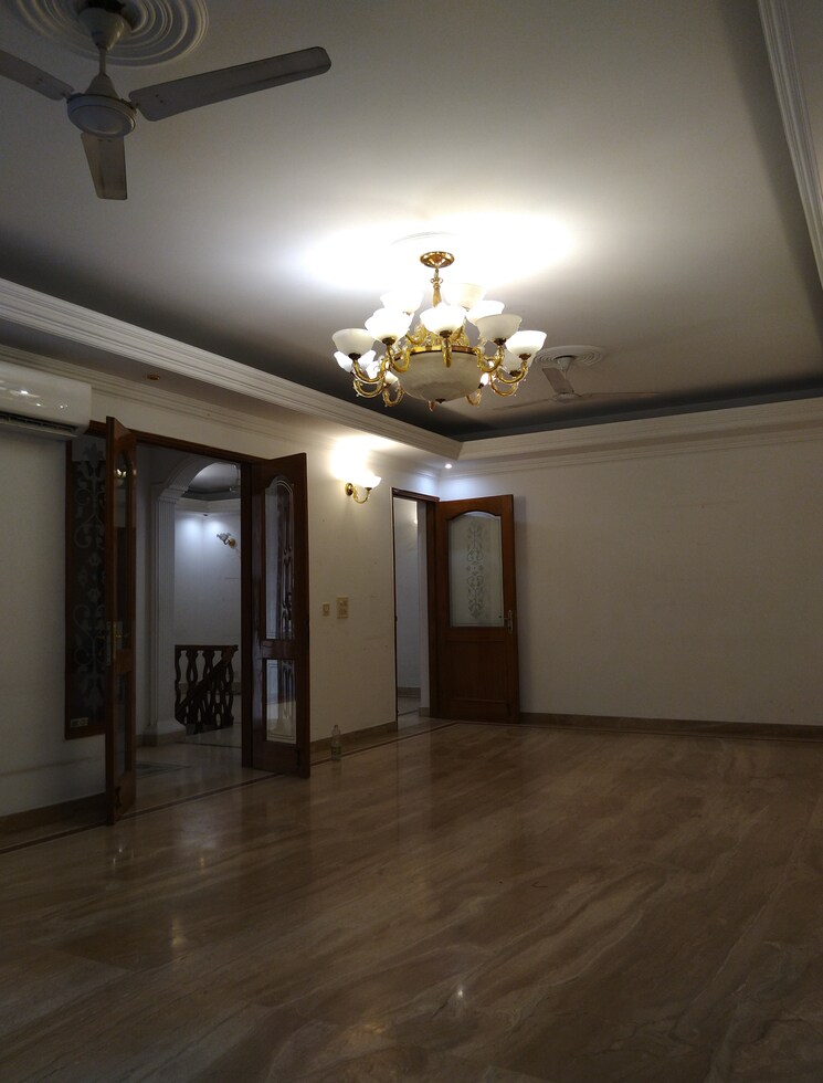 Room, boutique-residential-apartments-c-253 5 Bedroom 4300 Sq.Ft. Apartment In Defence Colony Delhi 8813443