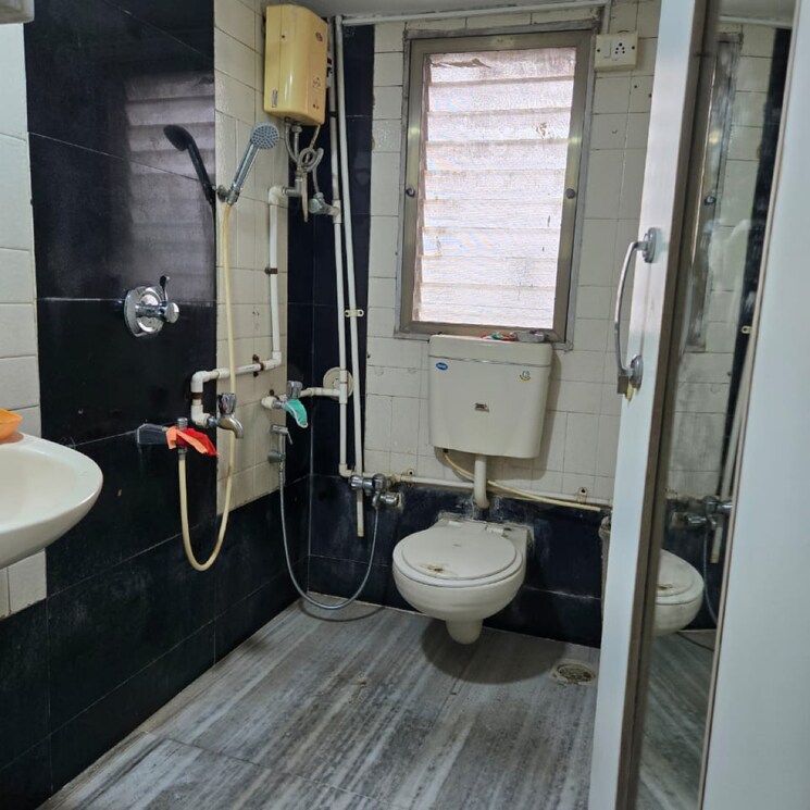 Bathroom, sukh-sagar-chs-kandivali 2 Bedroom 610 Sq.Ft. Apartment In Govind Dalvi Nagar Mumbai 8813466