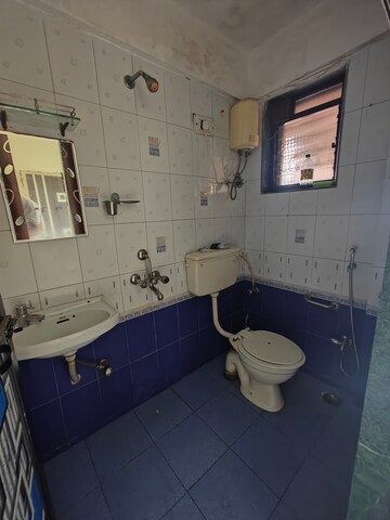 Master Bedroom in 2 BHK Apartment at Sector 28 Nerul – for Rent