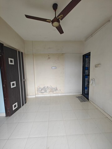 Room in 2 BHK Apartment at Sector 28 Nerul – for Rent
