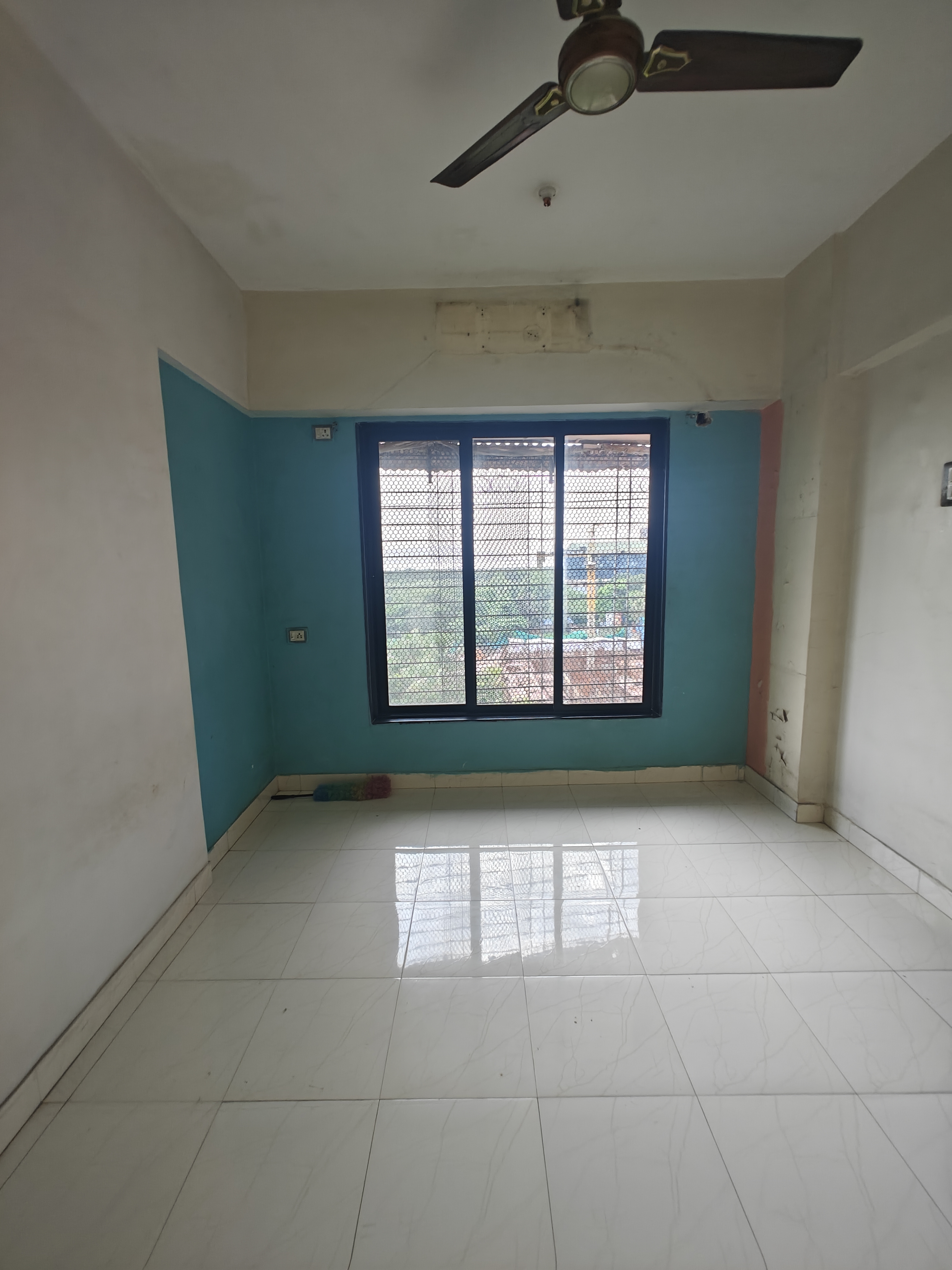 2 BHK Apartment For Rent in Anmol Hira Chs.