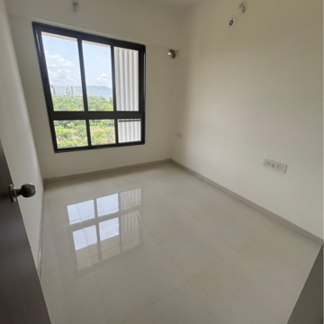Room in 2 BHK Apartment at Runwal My City, Usarghar Gaon – for Rent