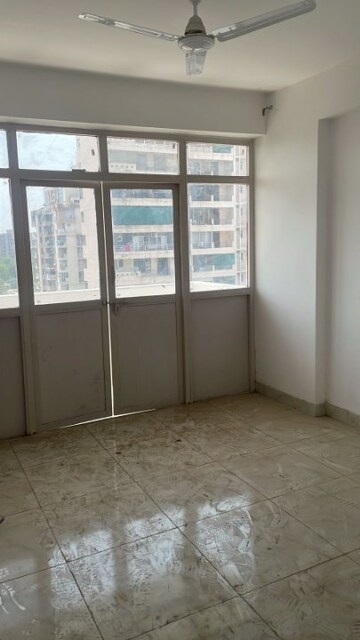 Room in 3 BHK Apartment at Sarvome Shree Homes, Sector 45 – for Rent