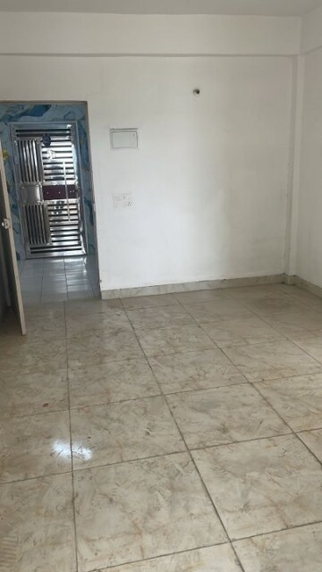 Room in 3 BHK Apartment at Sarvome Shree Homes, Sector 45 – for Rent