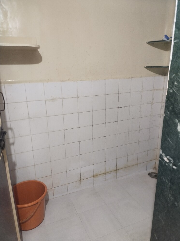 Bathroom, karan-park 1 Bedroom 540 Sq.Ft. Apartment In Wadgaon Sheri Pune 8813490