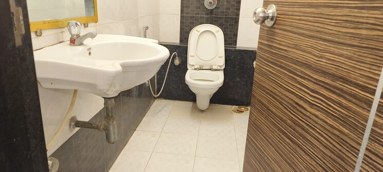 Floor Plan, the-crescent-business-park Commercial Office Space 1600 Sq.Ft. In Sakinaka Mumbai 8813499