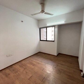 Room in 2 BHK Apartment at Lodha Palava Downtown, Taloja Bypass Road – for Rent