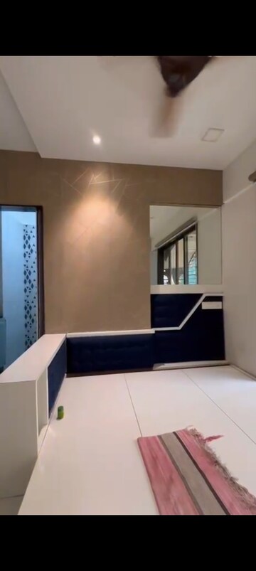 Room in 3 BHK Apartment at Jay Prakash Nagar CHS, Vidyavihar East – for Rent