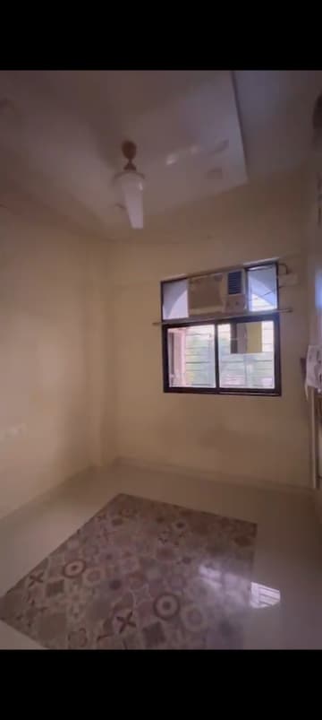Room in 3 BHK Apartment at Jay Prakash Nagar CHS, Vidyavihar East – for Rent
