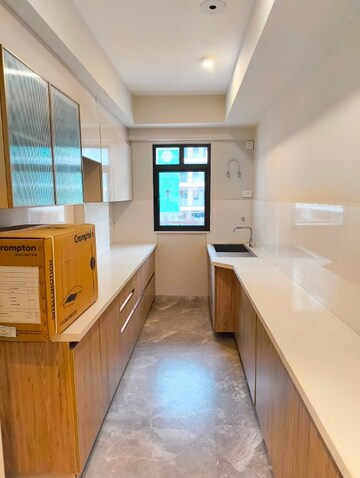 Kitchen in 3 BHK Builder Floor at Signature Global City 63A, Sector 63a – for Sale