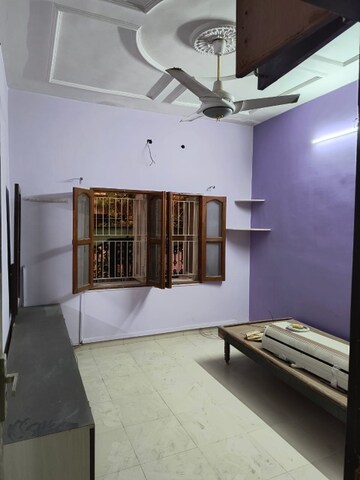 Room in 3 BHK Villa at Chandkheda – for Rent
